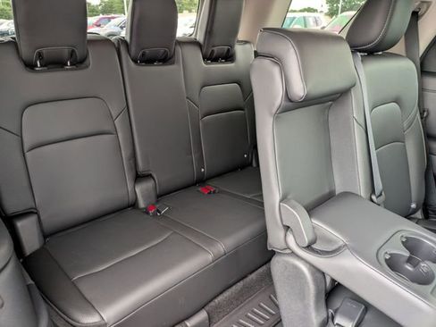 Used 2025 Nissan Pathfinder SL w/ Cargo Package FWD image 37