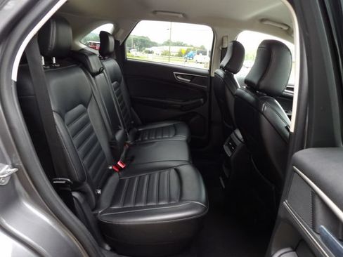 Used 2024 Ford Edge SEL AWD/4WD image 13