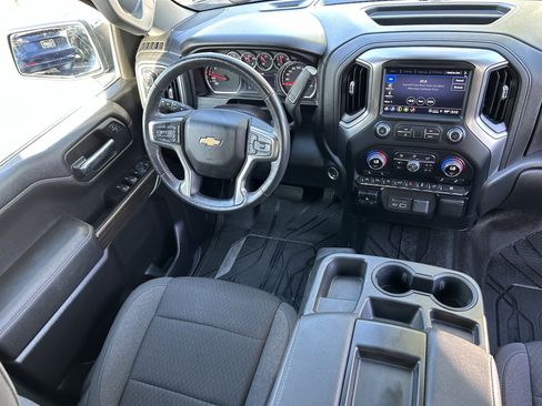 Used 2022 Chevrolet Silverado 1500 LT w/ Convenience Package II AWD/4WD image 12