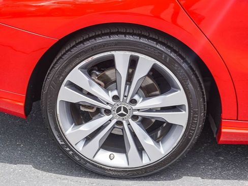 Used 2019 Mercedes-Benz CLA 250 4MATIC image 8