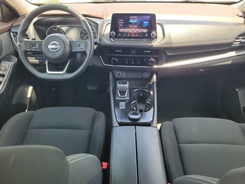 Used 2023 Nissan Rogue S AWD/4WD image 11