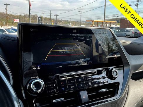 Used 2021 Toyota Highlander Platinum AWD/4WD image 21