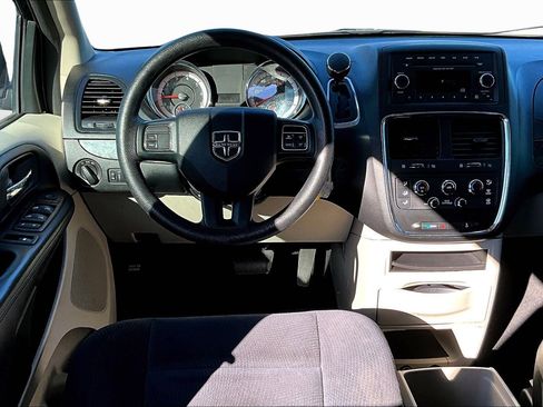 Used 2014 Dodge Grand Caravan SE w/ Quick Order Package 29E SE image 5