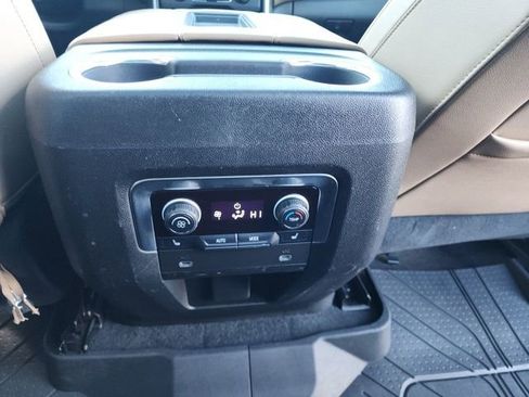 Used 2021 Chevrolet Tahoe Premier w/ Premium Package image 23