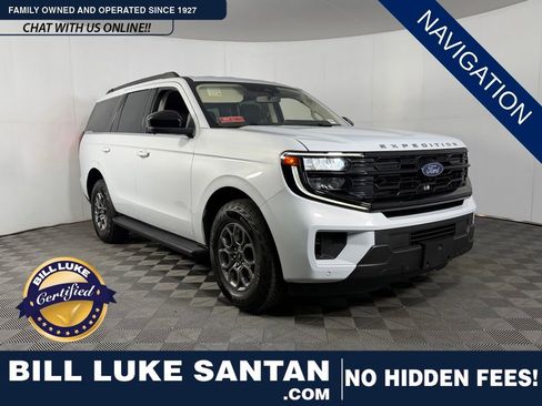 Used 2025 Ford Expedition Active AWD/4WD image 1