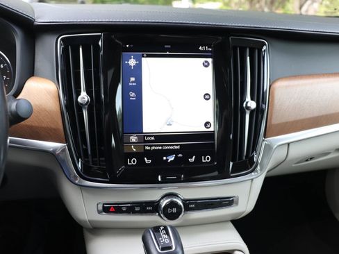 Used 2018 Volvo S90 T6 Inscription w/ Convenience Package AWD/4WD image 13