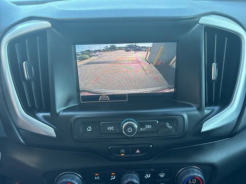 Used 2023 GMC Terrain SLE w/ Driver Convenience Package AWD/4WD image 33