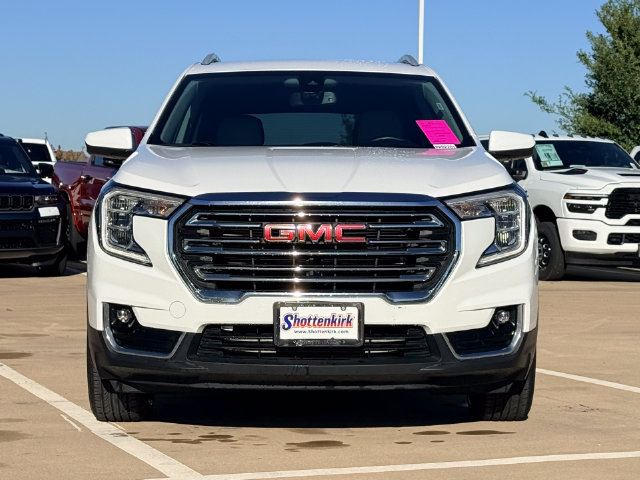 Used 2023 GMC Terrain SLT AWD/4WD image 9