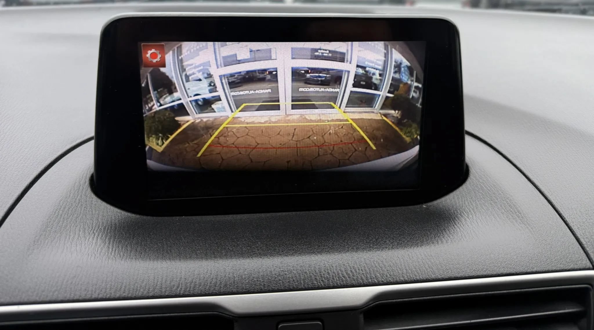 Used 2018 MAZDA MAZDA3 Touring FWD image 17