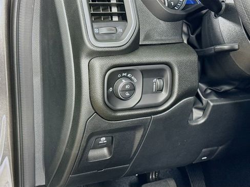 New 2026 RAM 1500 Express AWD/4WD image 10