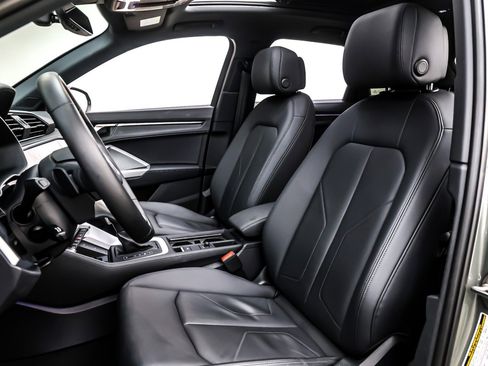 Used 2025 Audi Q3 2.0T Premium Plus w/ Premium Plus Package image 18