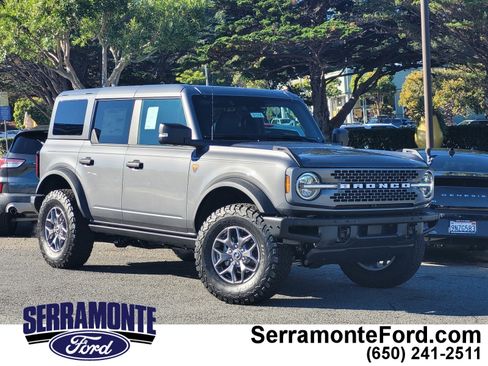 New 2025 Ford Bronco Badlands image 1