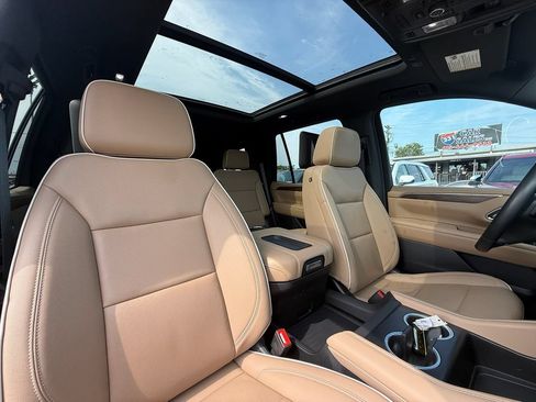 Used 2024 Chevrolet Tahoe Premier AWD/4WD image 27