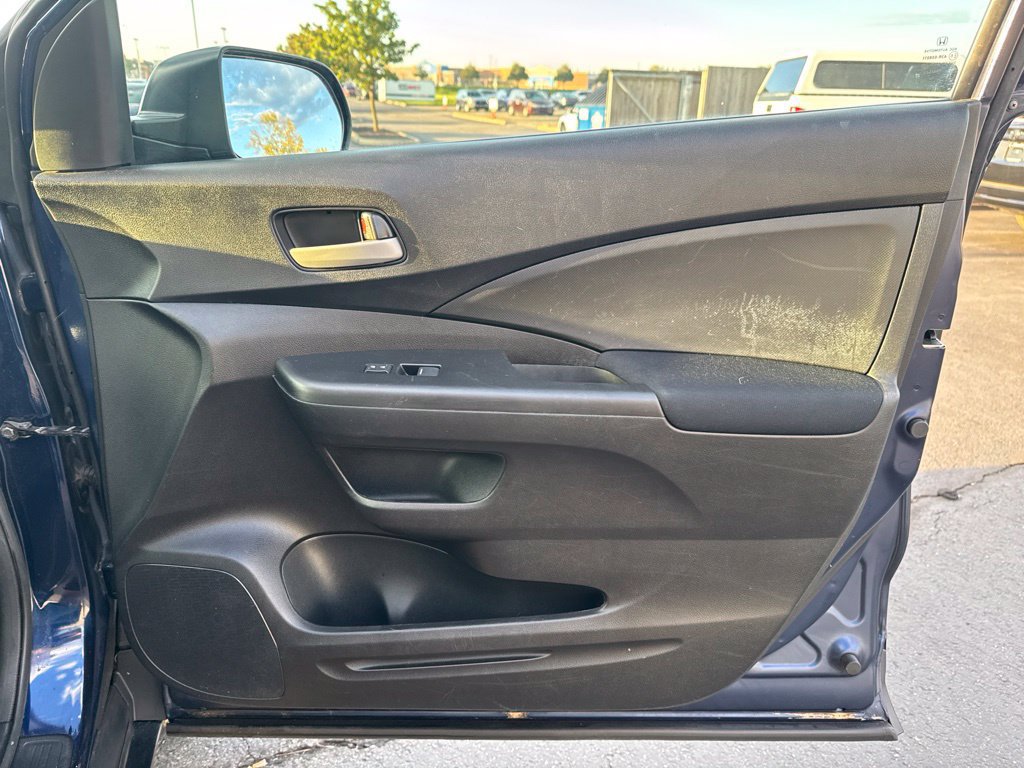 Used 2015 Honda CR-V LX image 36