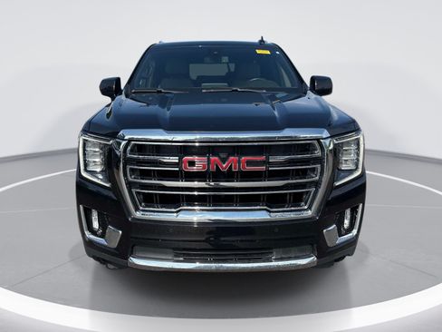 Used 2021 GMC Yukon SLT w/ Rear Media and Nav Package AWD/4WD image 2