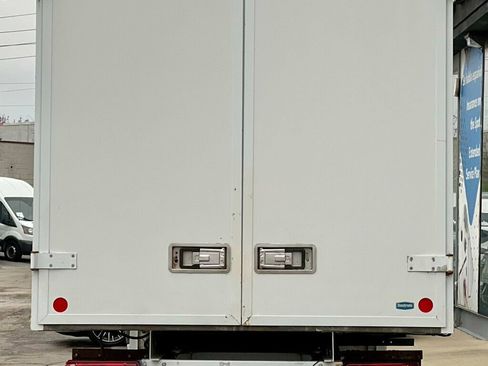 Used 2017 Freightliner Sprinter 3500 w/ Front Bench Seat Package image 4