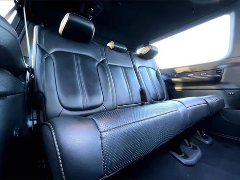 Used 2024 Jeep Wagoneer L Series II w/ Flexible Seating Group image 20