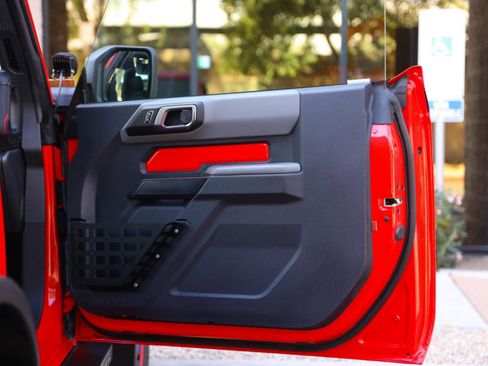 Used 2022 Ford Bronco 2-Door w/ Sasquatch Package image 32