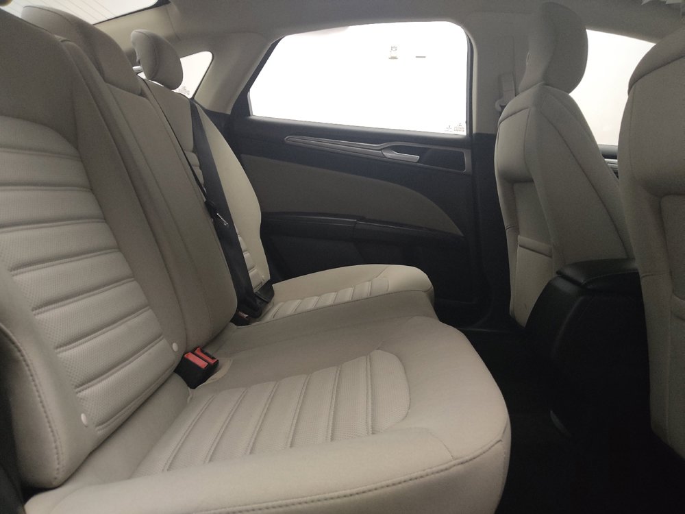 Used 2018 Ford Fusion S FWD image 19