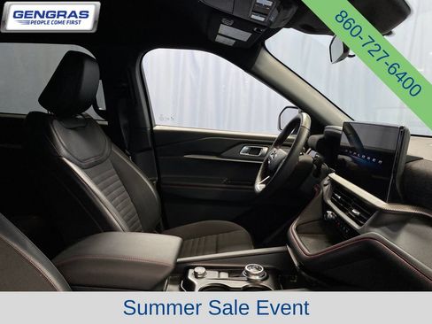 Used 2025 Ford Explorer ST-Line w/ ST-Line Street Pack AWD/4WD image 46