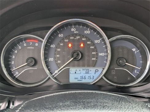 Used 2015 Toyota Corolla LE image 16