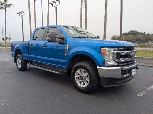 Used 2020 Ford F250 XL w/ STX Appearance Package image 2