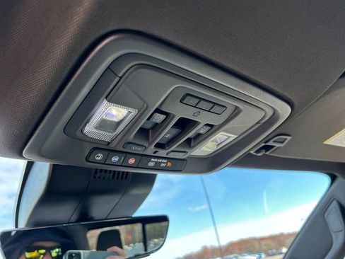 Used 2022 Chevrolet Silverado 1500 LTZ w/ LTZ Premium Package image 29