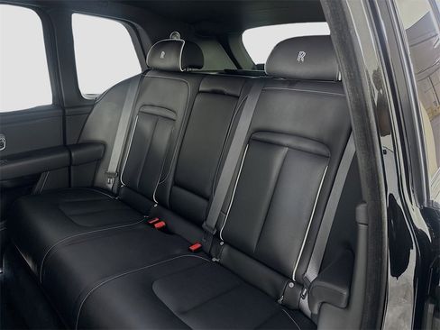 Used 2024 Rolls-Royce Cullinan image 25