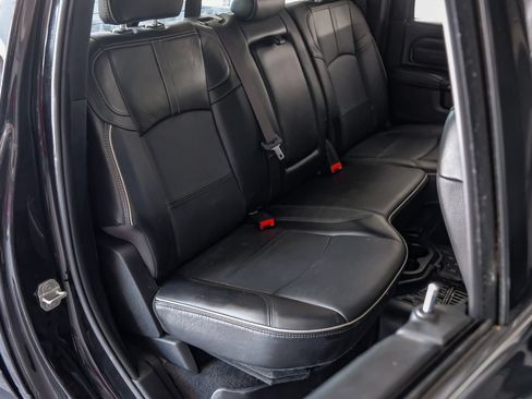 Used 2024 RAM 3500 Limited AWD/4WD image 32