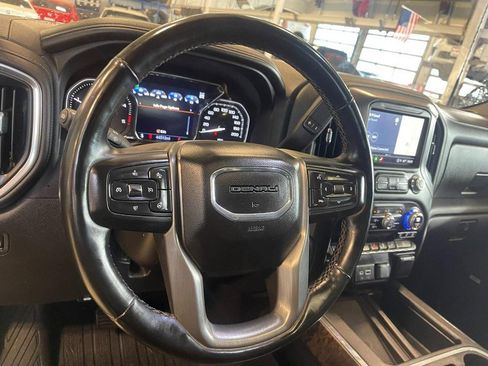 Used 2023 GMC Sierra 2500 Denali image 26