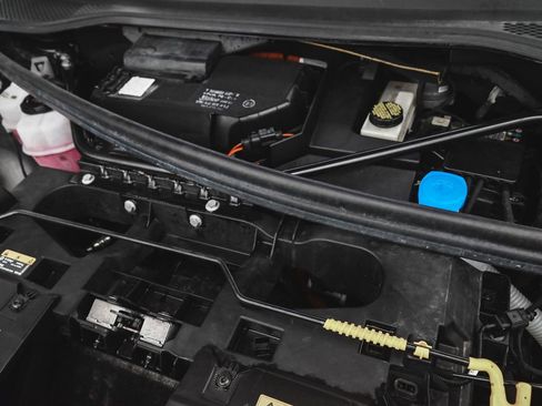 Used 2023 Volkswagen ID.4 Pro S image 33