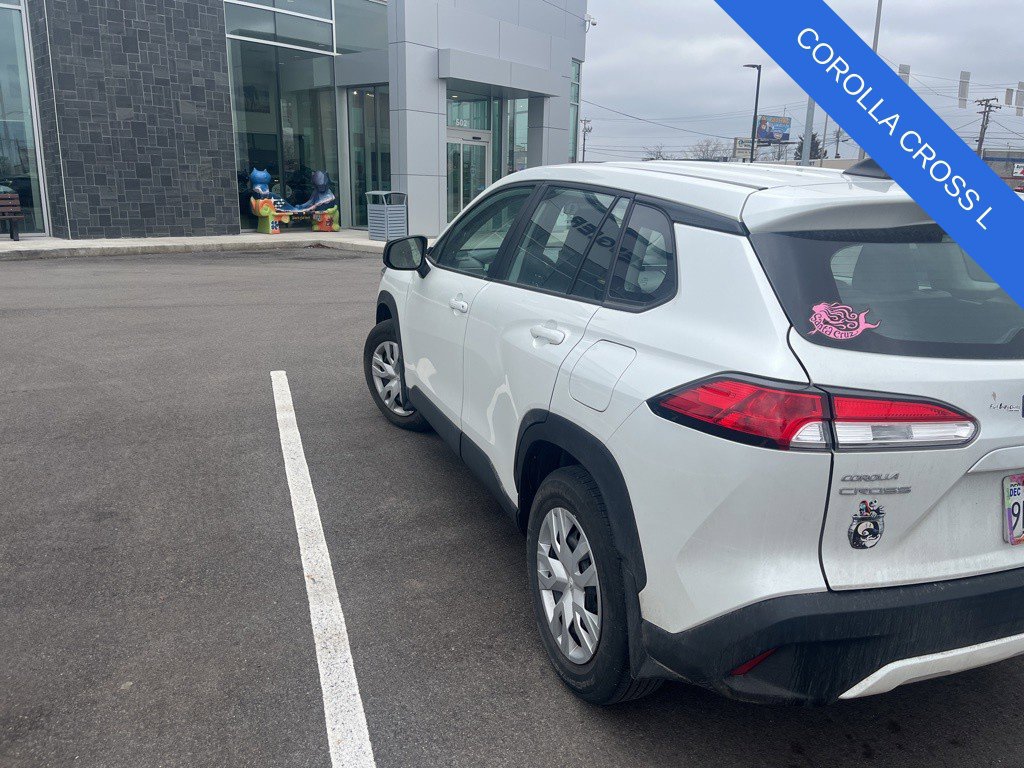 Used 2022 Toyota Corolla Cross L FWD image 5