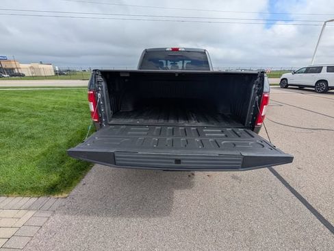 Used 2019 Ford F150 XLT w/ Equipment Group 302A Luxury AWD/4WD image 8