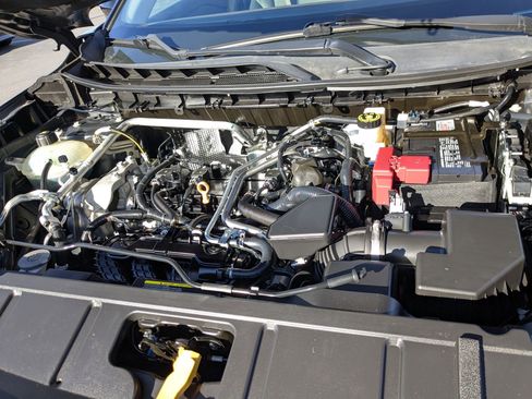 Used 2021 Nissan Rogue SV image 32