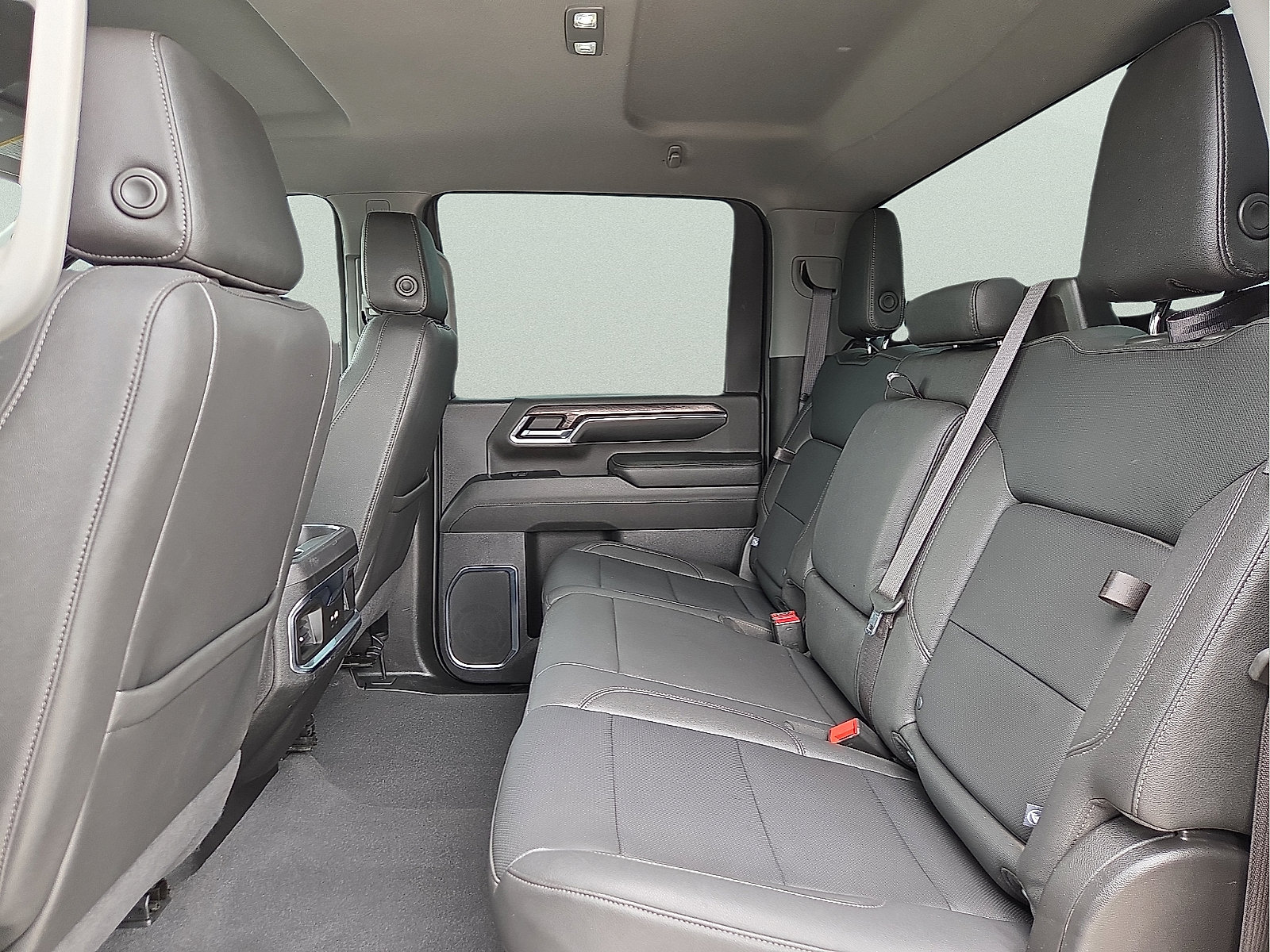Used 2024 Chevrolet Silverado 2500 LTZ w/ LTZ Convenience Package AWD/4WD image 10
