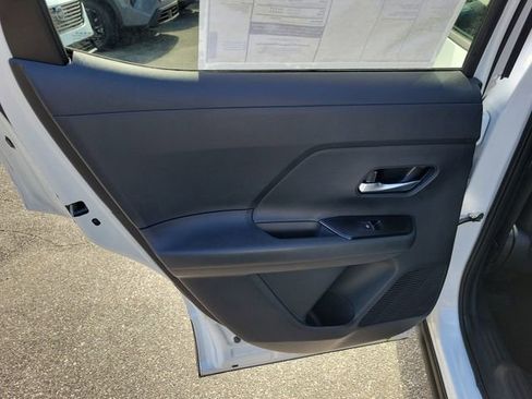 New 2026 Nissan Kicks SR image 25