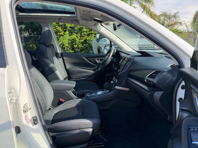 Used 2020 Subaru Forester Premium AWD/4WD image 18