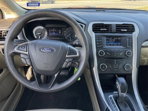 Used 2014 Ford Fusion SE image 11