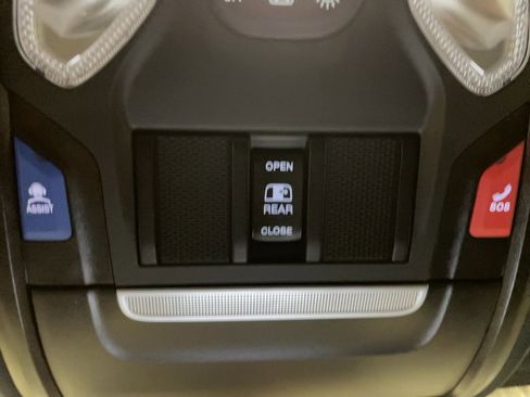 Used 2024 RAM 2500 Tradesman w/ Towing Technology Group image 14