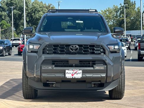 New 2026 Toyota 4Runner TRD Off-Road Premium AWD/4WD image 10