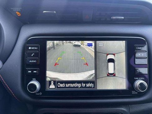 Used 2024 Nissan Kicks SR FWD image 29