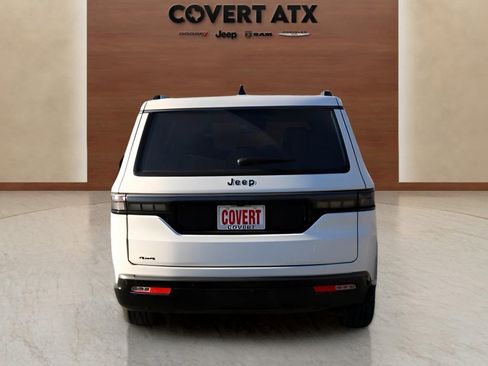 New 2026 Jeep Grand Wagoneer L Limited AWD/4WD image 4
