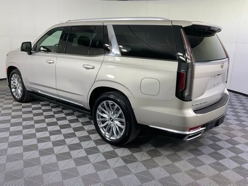 Certified 2023 Cadillac Escalade Premium Luxury w/ Performance Package image 4