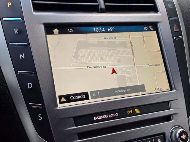 Used 2018 Lincoln MKZ Reserve FWD image 23