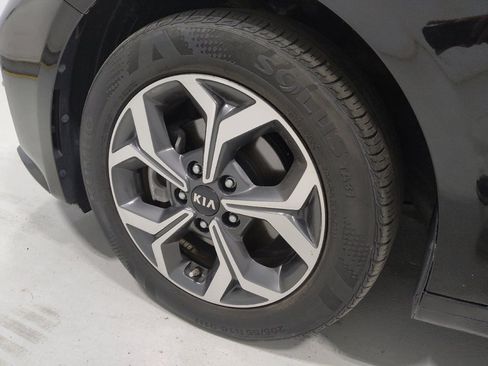 Used 2020 Kia Forte LXS FWD image 31