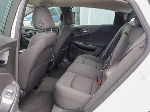 Used 2024 Chevrolet Malibu LT FWD image 9