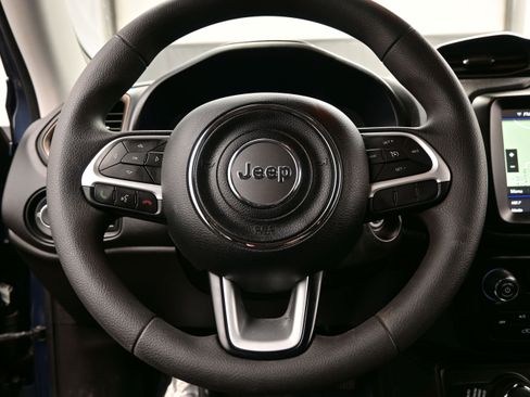 Used 2023 Jeep Renegade Latitude AWD/4WD image 24