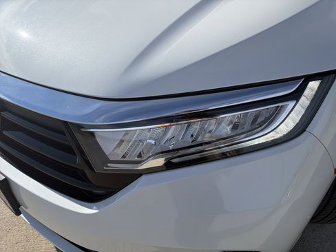 Used 2023 Honda Odyssey Elite image 6