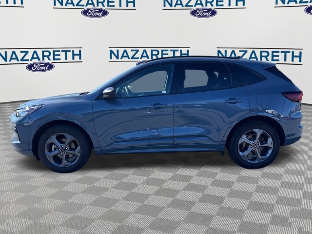 Used 2024 Ford Escape ST-Line w/ Tech Pack #1 AWD/4WD image 4
