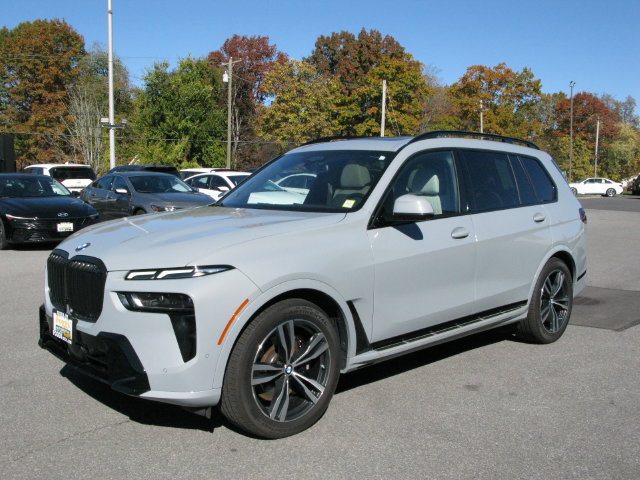 Used 2023 BMW X7 xDrive40i w/ Executive Package AWD/4WD image 10
